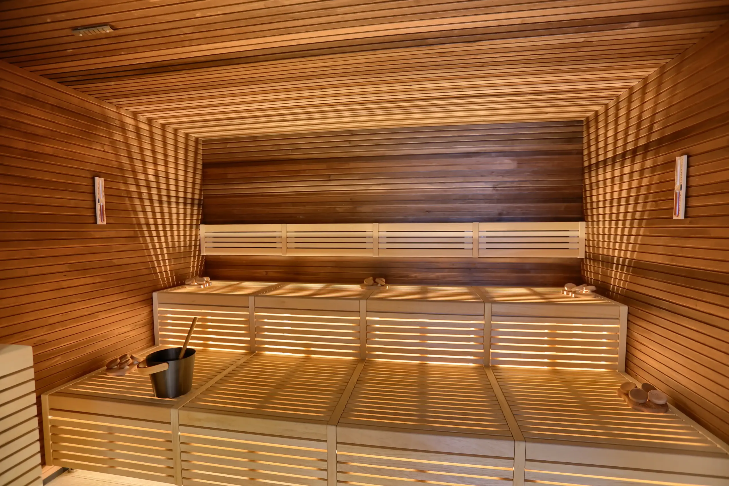 Recupero muscolare post-trekking: i benefici della SPA dopo il Sentiero Busatte-Tempesta