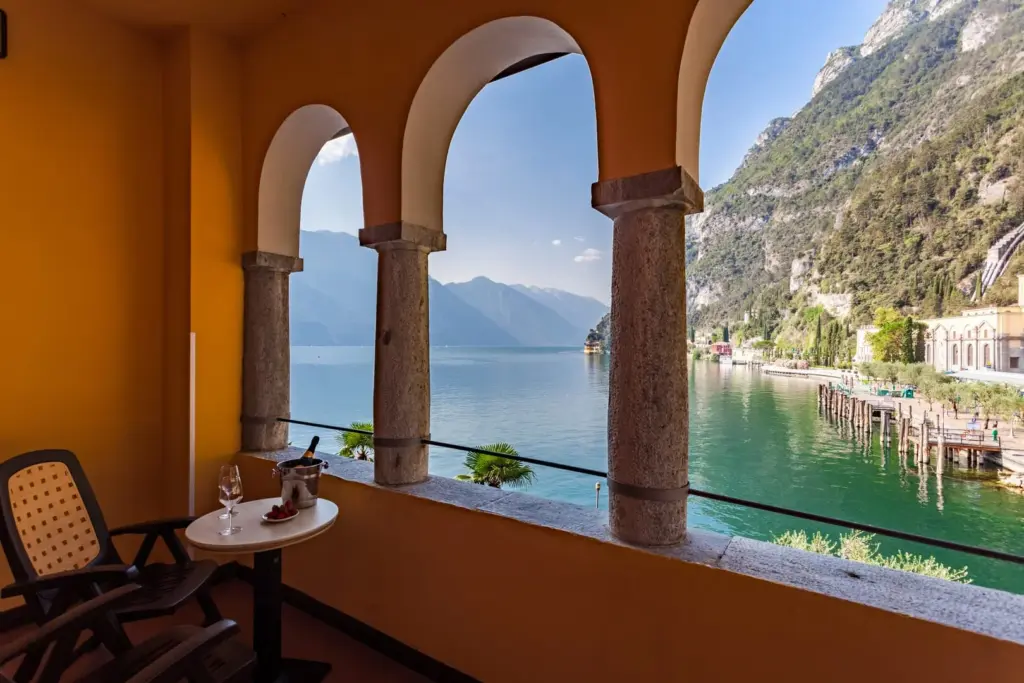 Balcone vista lago Riva del Garda